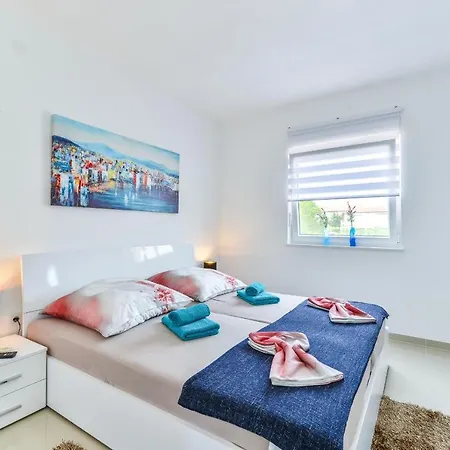 Family Friendly With A Swimming Pool - Kozjak, - 18589 Apartment *
