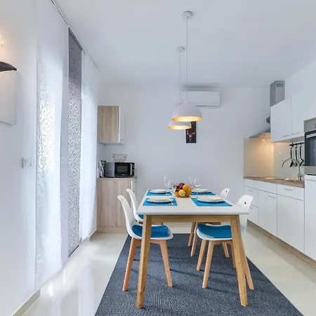 Family Friendly With A Swimming Pool - Kozjak, - 18589 Apartment Vir