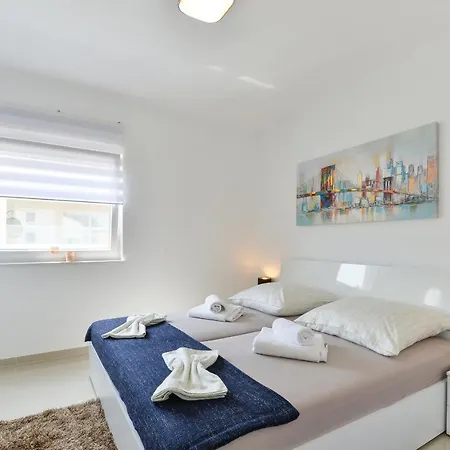 Family Friendly With A Swimming Pool - Kozjak, - 18589 *