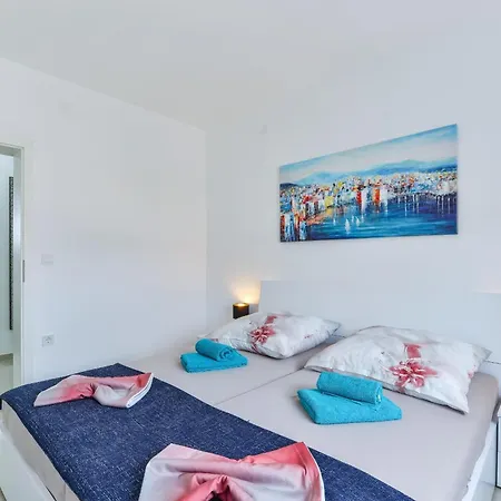 Family Friendly With A Swimming Pool - Kozjak, - 18589 * Vir