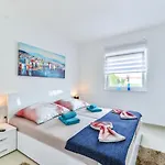 Family-friendly With Swimming Pool - Kozjak, - 18589 Apartamento *