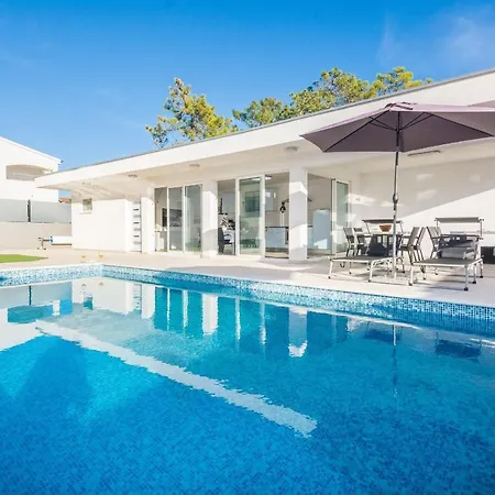 Family-friendly With Swimming Pool - Kozjak, - 18589 Vir