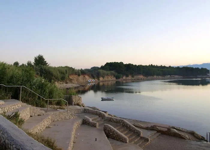 Family-friendly With Swimming Pool - Kozjak, - 18589 Vir