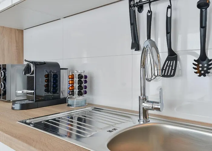 Lägenhet Family-friendly With Swimming Pool - Kozjak, - 18589