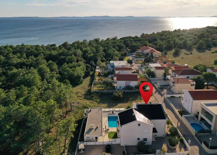 Lägenhet Family-friendly With Swimming Pool - Kozjak, - 18589 *