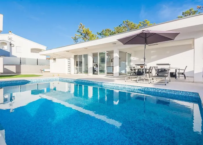 Family-friendly With Swimming Pool - Kozjak, - 18589 Vir