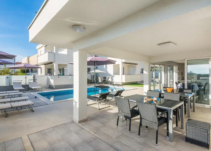 Family-friendly With Swimming Pool - Kozjak, - 18589